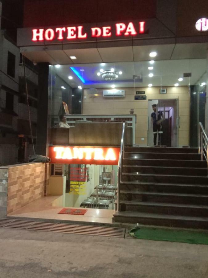 Adb Rooms Hotel De Pal バラナシ エクステリア 写真